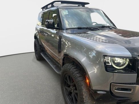 Used 2023 Land Rover Defender 110 X image 16