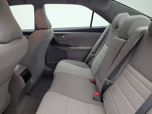 Used 2017 Toyota Camry LE FWD image 18