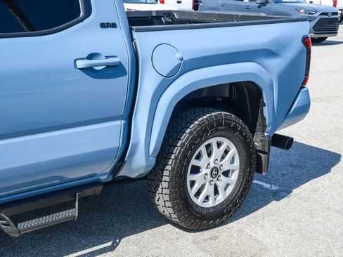 Used 2026 Toyota Tacoma SR5 AWD/4WD image 11
