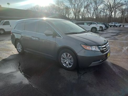 Used 2016 Honda Odyssey EX image 2