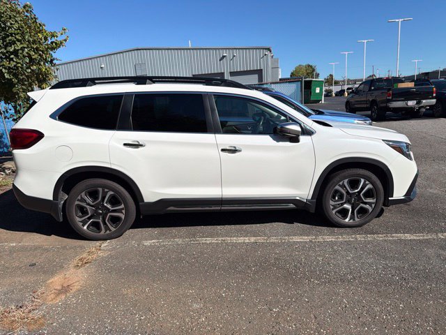 Certified 2023 Subaru Ascent Touring AWD/4WD image 4