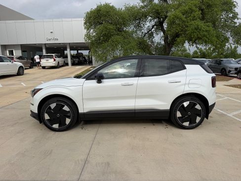 Used 2026 Volvo EX30 Ultra w/ Protection Package Premier AWD/4WD image 3