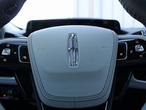 New 2026 Lincoln Aviator Reserve image 12