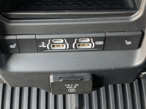 Used 2020 RAM 3500 Laramie image 15