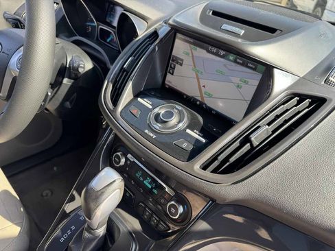 Used 2014 Ford Escape Titanium w/ Equipment Group 401A FWD image 17