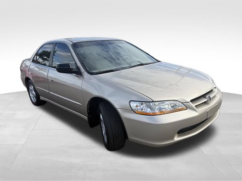 Used 2000 Honda Accord EX image 18