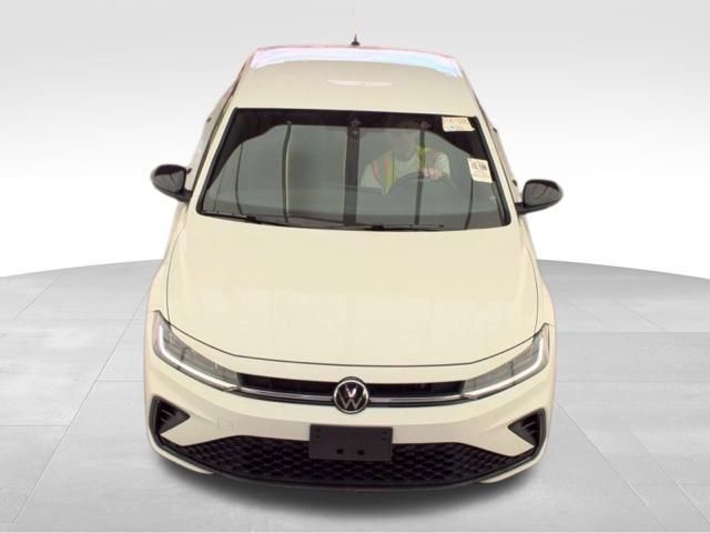 Used 2025 Volkswagen Jetta Sport FWD image 2