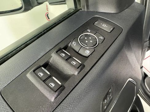 Used 2022 Ford F350 Lariat w/ Black Appearance Package AWD/4WD image 41