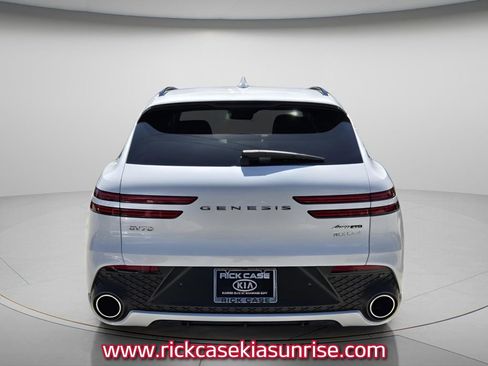 Used 2025 Genesis GV70 3.5T Sport w/ Sport Advanced Package AWD/4WD image 6
