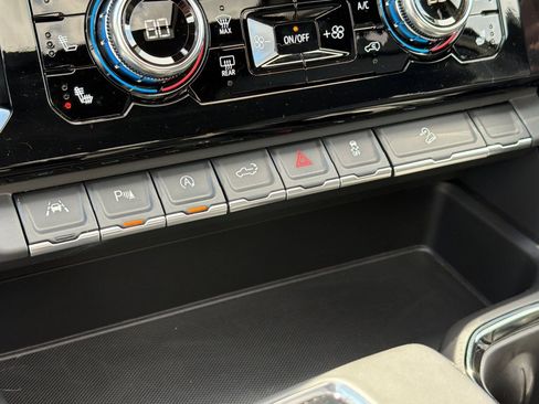 Used 2026 GMC Sierra 1500 AT4 w/ AT4 Premium Package image 30