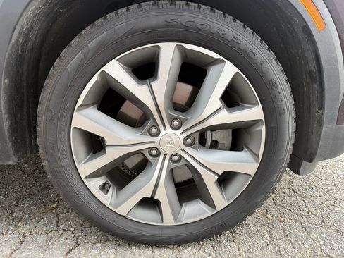 Used 2022 Hyundai Palisade SEL w/ Convenience Package AWD/4WD image 5