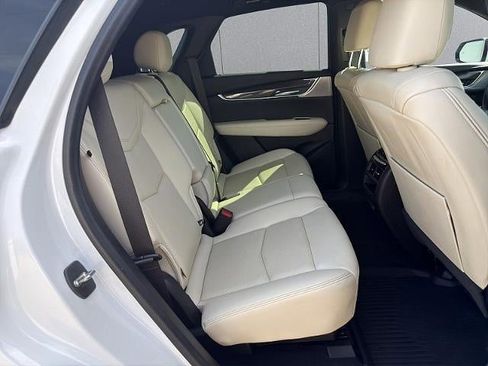 Certified 2023 Cadillac XT5 Sportv w/ Technology Package AWD/4WD image 16