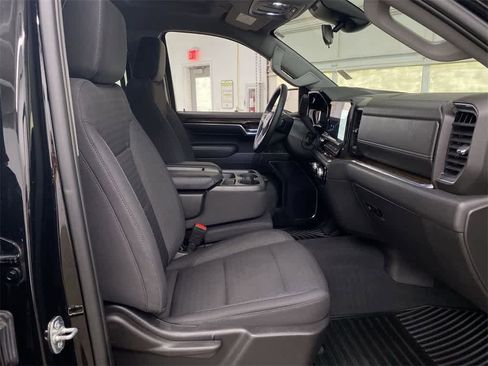 Used 2023 GMC Sierra 1500 Elevation image 17