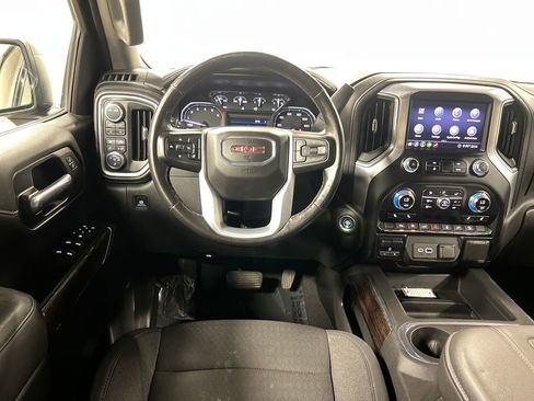 Used 2020 GMC Sierra 1500 Elevation w/ Elevation Value Package AWD/4WD image 17
