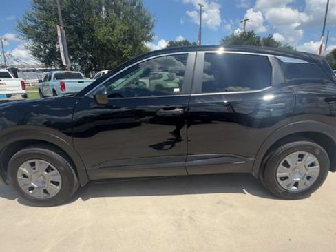 Used 2026 Nissan Kicks S FWD image 5