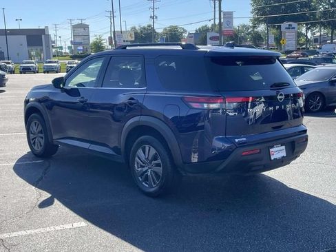 Used 2025 Nissan Pathfinder SV FWD image 7