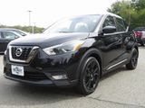 Used 2019 Nissan Kicks SR w/ SR Premium Package image 2
