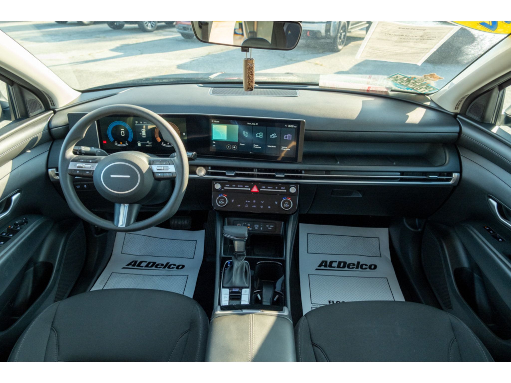 Used 2025 Hyundai Tucson SEL FWD image 32