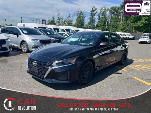 Used 2024 Nissan Altima 2.5 S FWD image 4