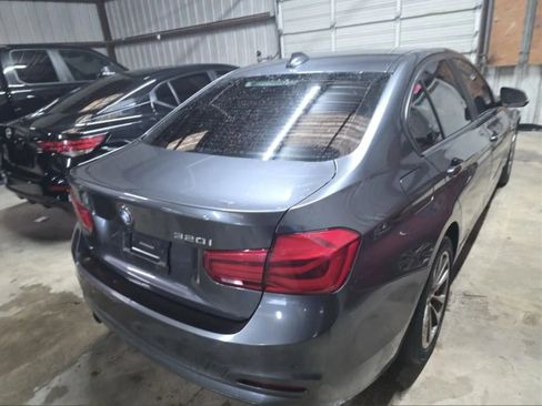 Used 2017 BMW 320i xDrive Sedan AWD/4WD image 2