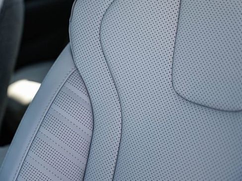 New 2026 Hyundai Elantra Limited FWD image 29