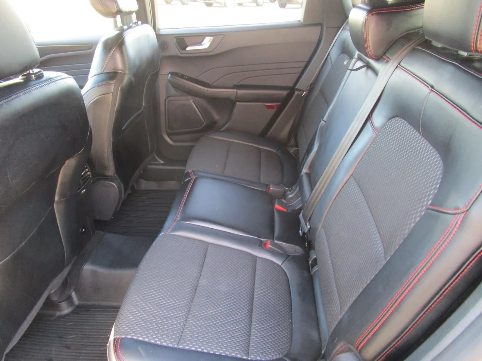 Used 2024 Ford Escape ST-Line Select w/ Tech Pack #2 AWD/4WD image 13