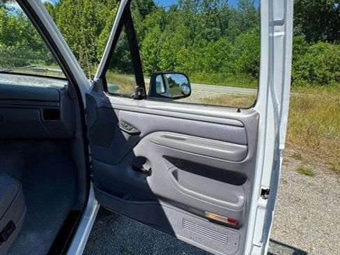 Used 1995 Ford Bronco XLT AWD/4WD image 13