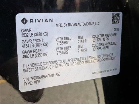 Used 2023 Rivian R1S Adventure image 28