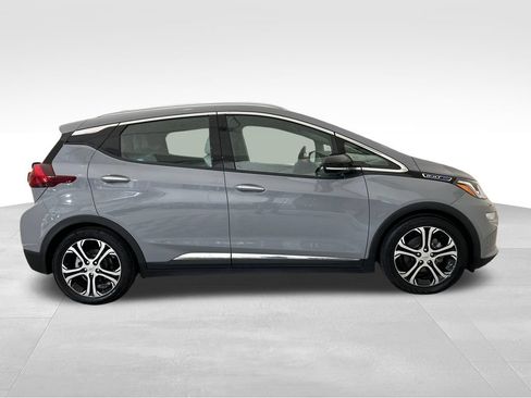 Used 2020 Chevrolet Bolt Premier w/ Infotainment Package FWD image 6