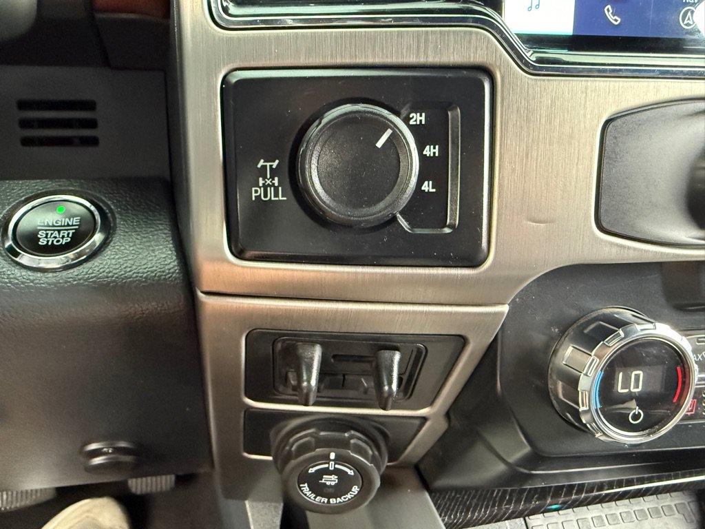 Used 2022 Ford F350 Platinum AWD/4WD image 32