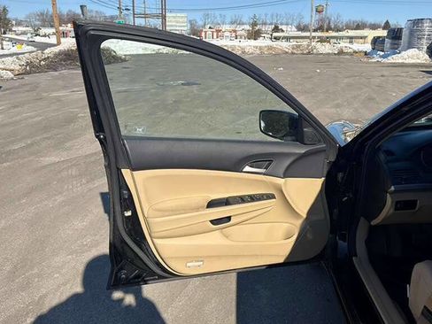 Used 2011 Honda Accord SE image 20