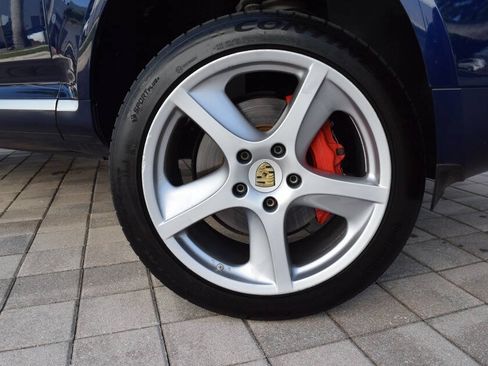 Used 2004 Porsche Cayenne Turbo AWD/4WD image 88