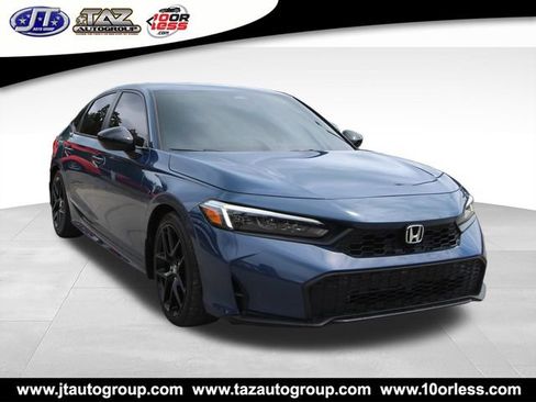 Used 2025 Honda Civic Sport image 1
