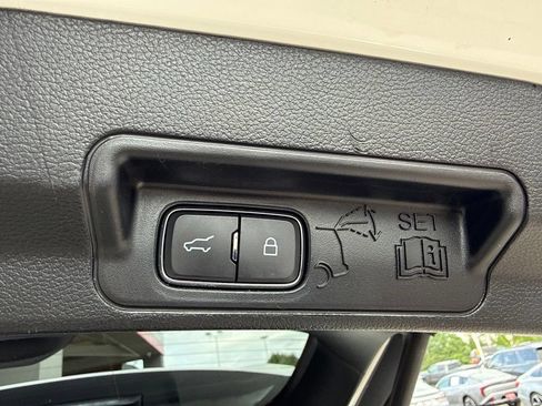 Used 2021 Ford Explorer Limited w/ Hybrid Equipment Group 310A AWD/4WD image 20
