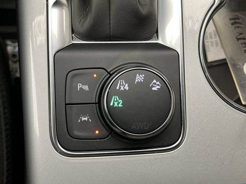 New 2025 Chevrolet Blazer LT w/ Driver Confidence Package image 16