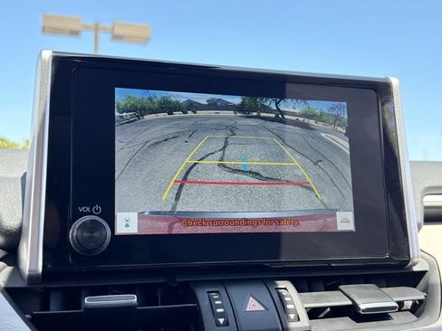 Used 2025 Toyota RAV4 XLE Premium FWD image 23