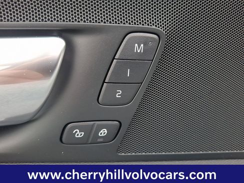 New 2026 Volvo XC60 B5 Core w/ Protection Package Premier image 9