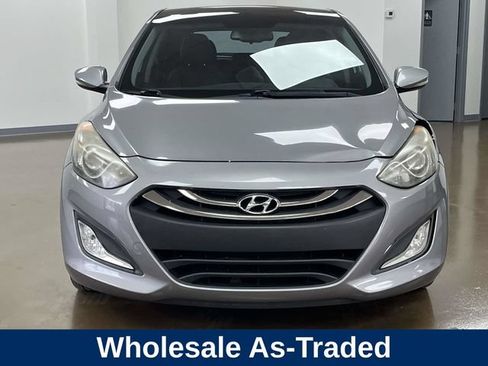 Used 2014 Hyundai Elantra GT w/ Option Group 03 FWD image 2