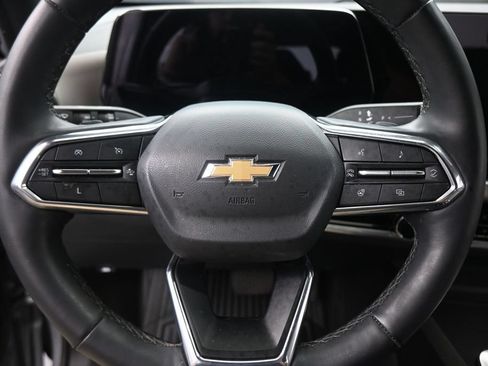 Used 2025 Chevrolet Equinox LT w/ Convenience Package II FWD image 10