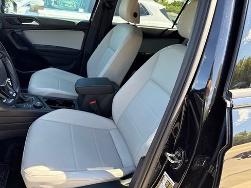 Used 2021 Volkswagen Tiguan SE R-Line AWD/4WD image 13