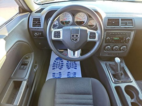 Used 2013 Dodge Challenger R/T w/ Electronics Convenience Group image 11