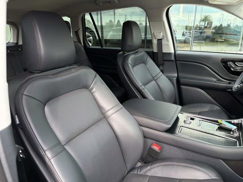 New 2026 Lincoln Aviator 2WD image 19