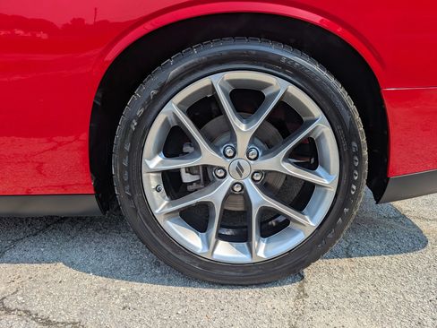 Used 2023 Dodge Challenger GT RWD image 8