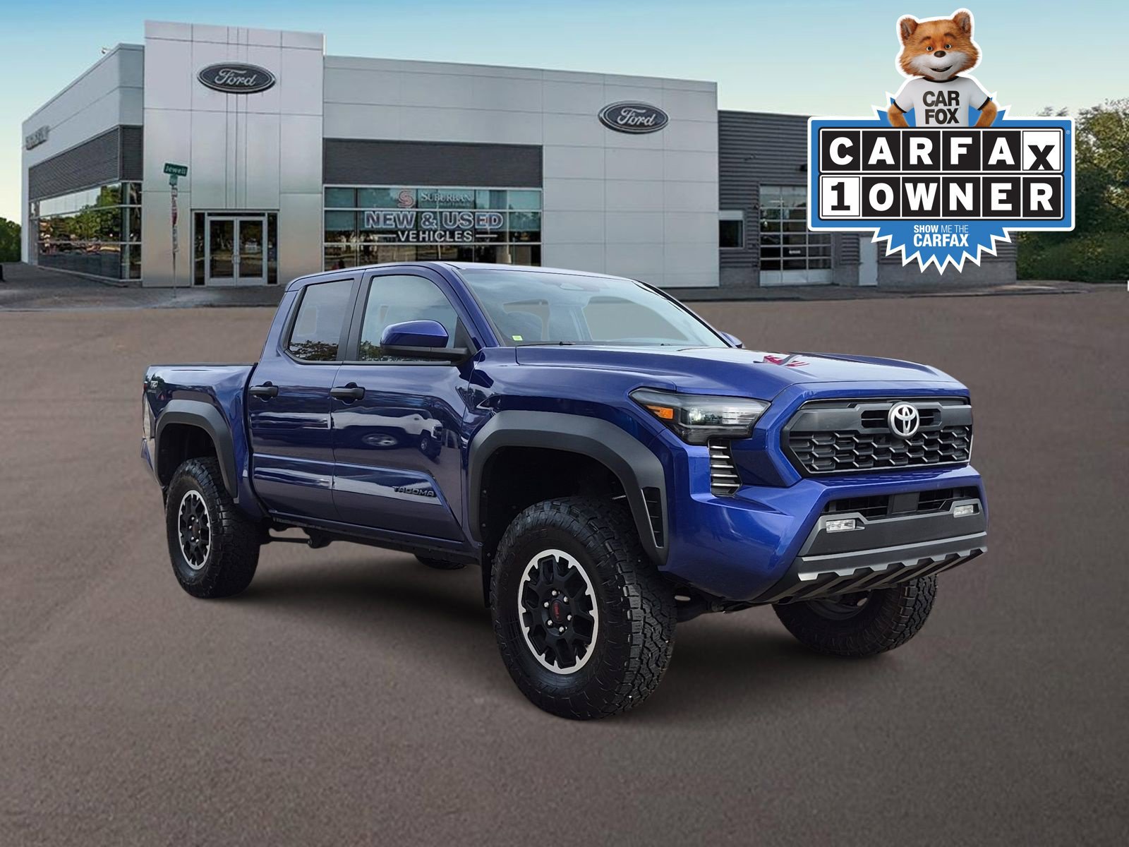 Used 2024 Toyota Tacoma TRD Off-Road AWD/4WD image 2
