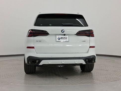 New 2026 BMW X5 sDrive40i w/ M Sport Package image 10