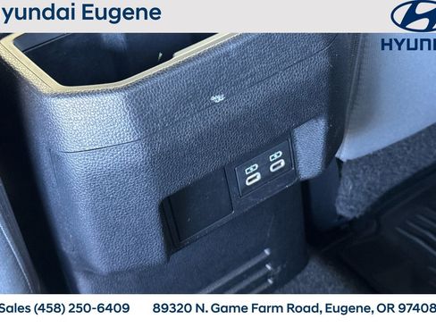 Used 2024 Toyota Tacoma TRD Sport image 17