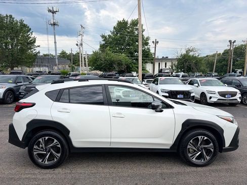 Used 2025 Subaru Crosstrek 2.5i Premium AWD/4WD image 8