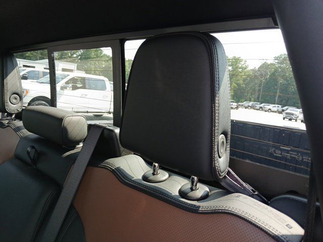 Used 2025 Chevrolet Silverado 3500 High Country w/ Technology Package AWD/4WD image 38
