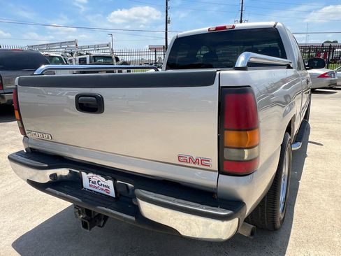 Used 2004 GMC Sierra 1500 SLE w/ Safe And Sound Package RWD image 12
