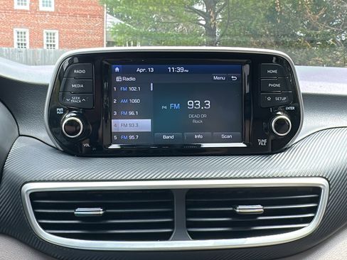 Used 2019 Hyundai Tucson SE image 19